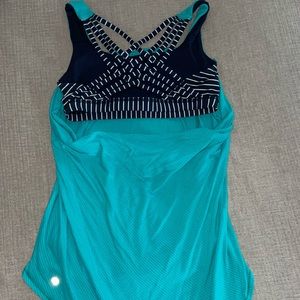 Lululemon Women's Tank with Sports Bra